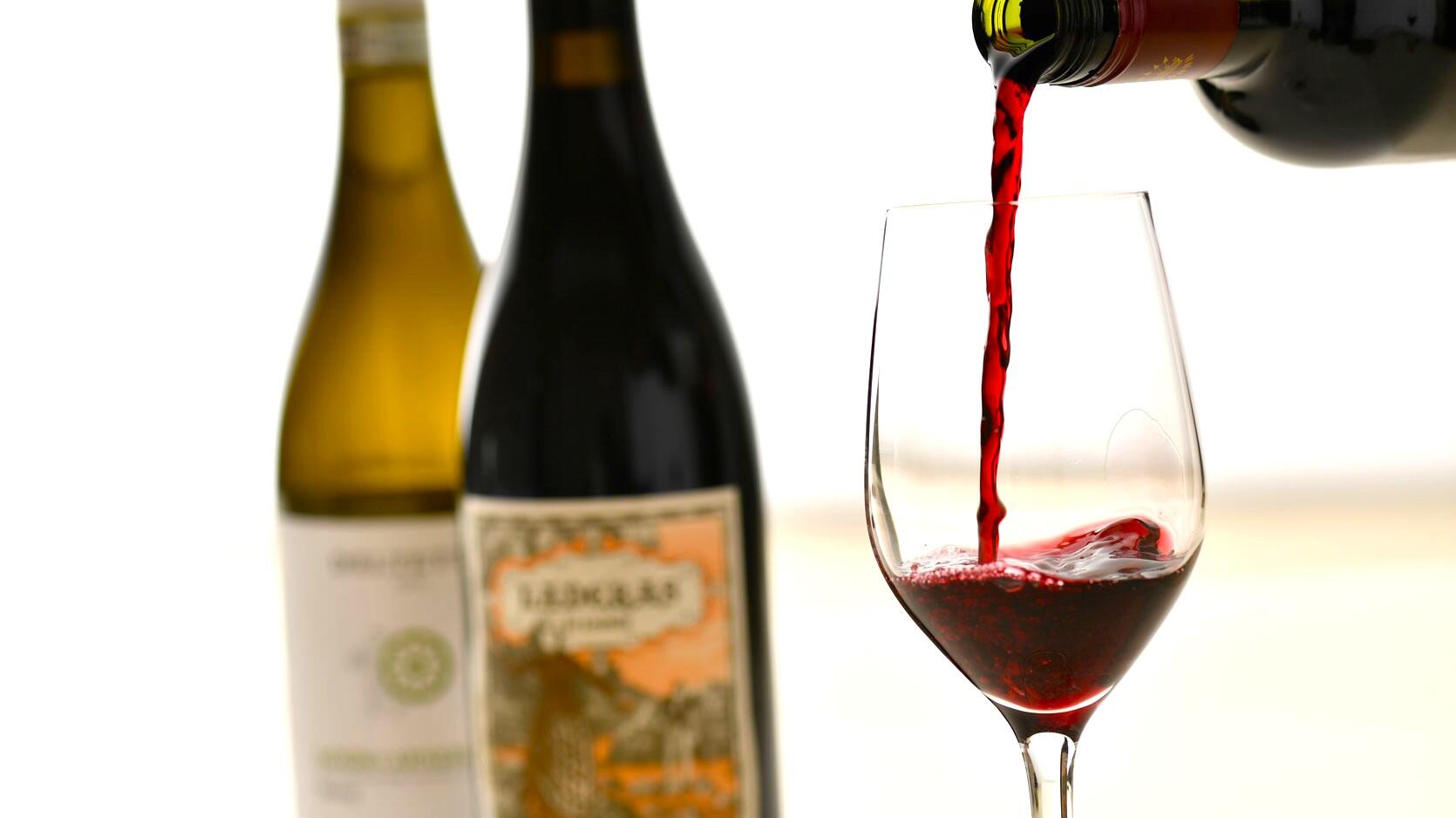 【FREE DRINK】人気のスパークリングワインも2時間飲み放題