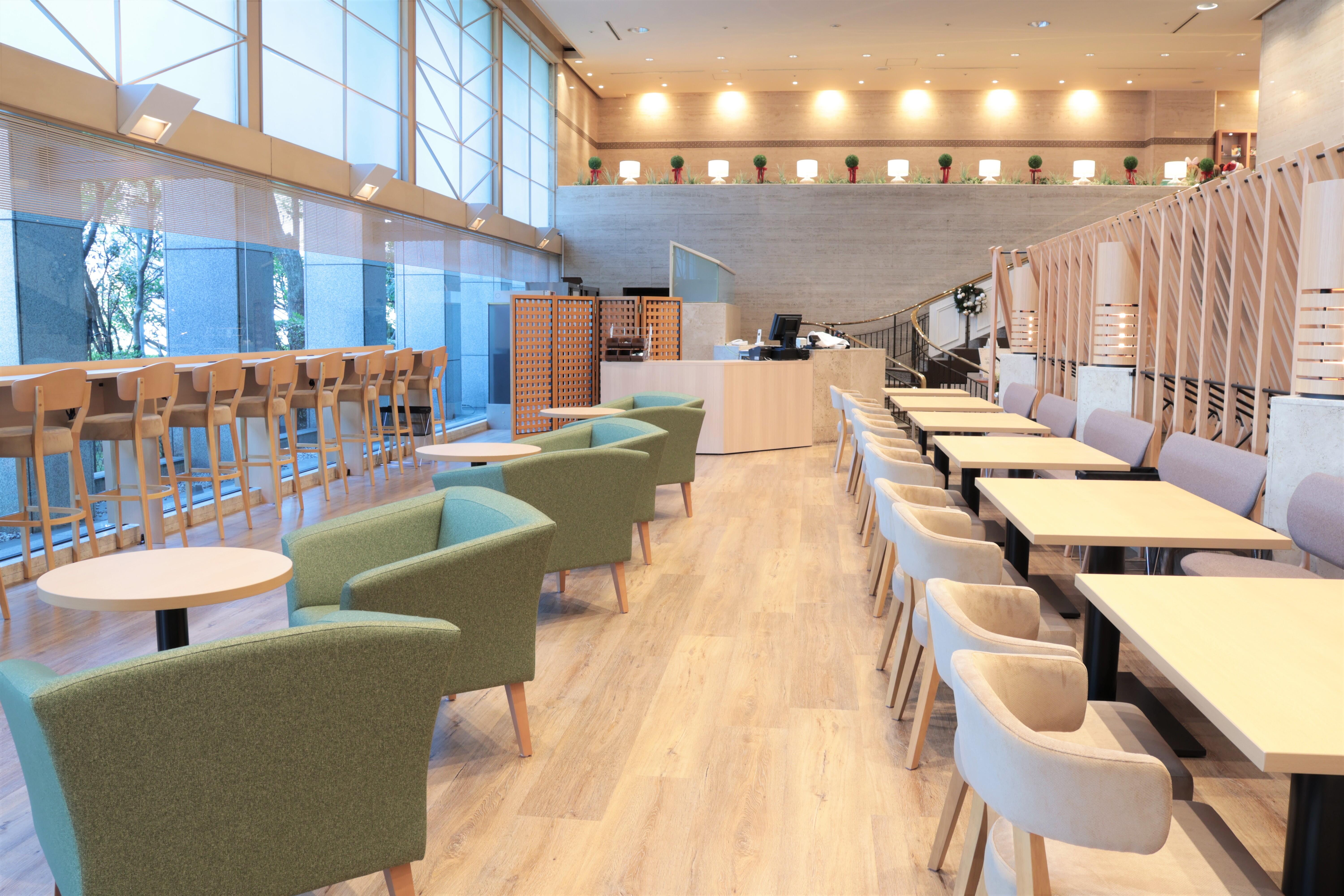 ラウンジロイヤル